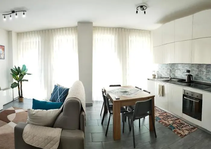 Lf Luxury Homes Apartment