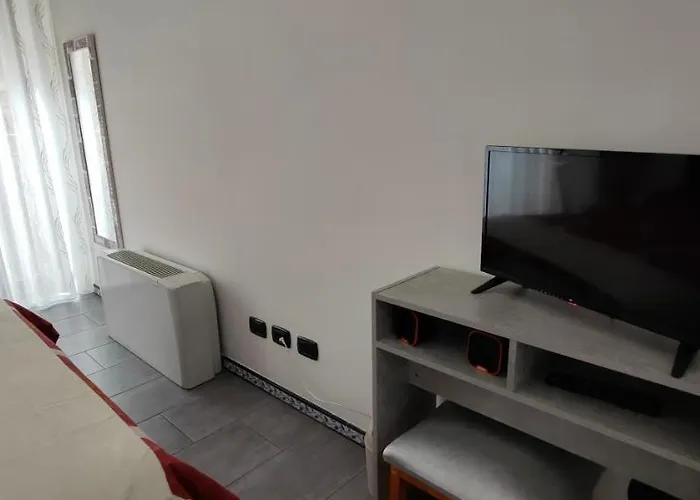 Lf Luxury Homes Apartment